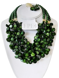 green-coral-tear-drop-bead-zuri-perle-handmade-necklace.jpg