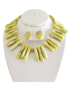 zuri-perle-green-handmade-necklace-nigerian-african-inspired-jewelry.jpg